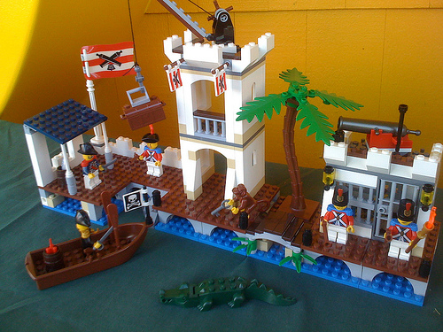 The 2009 Pirate LEGO - LEGO Pirates - Eurobricks Forums