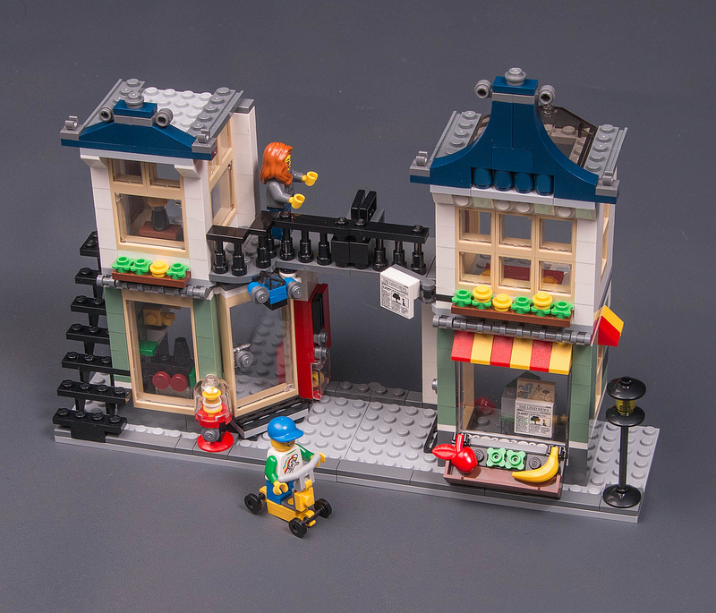 LEGO Pictorial Review: 31036 Creator Toy and Grocery Shop - Frontpage News  - Eurobricks Forums